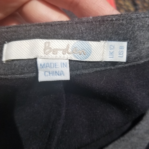 Boden black knit 3/4 sleeve mini dress with dark gray trim and pockets size 8 - Picture 5 of 6